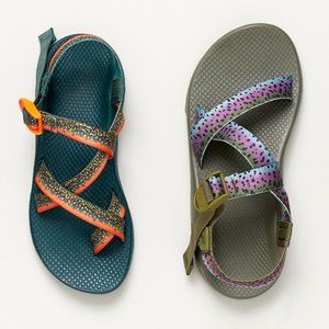 ISO Thomas Rhett Chacos